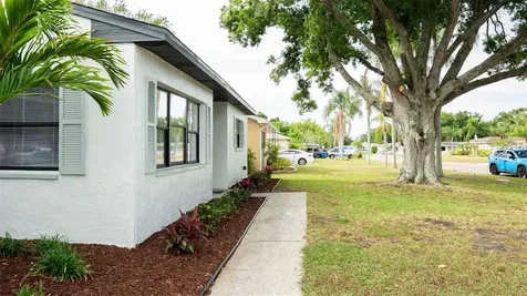 15 N Saturn Avenue Clearwater FL 33755