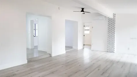 15 N Saturn Avenue Clearwater FL 33755