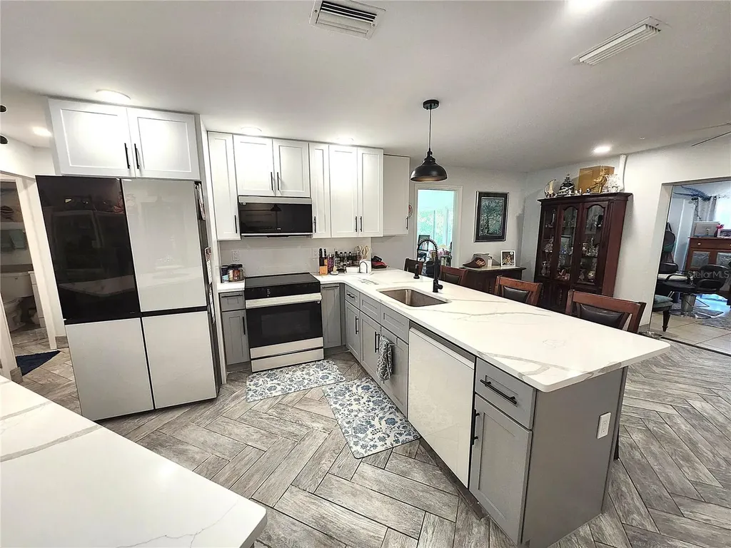 112 Antilla Road North Port FL 34287