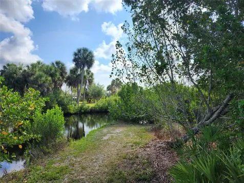 112 Antilla Road North Port FL 34287