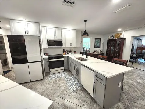 112 Antilla Road North Port FL 34287