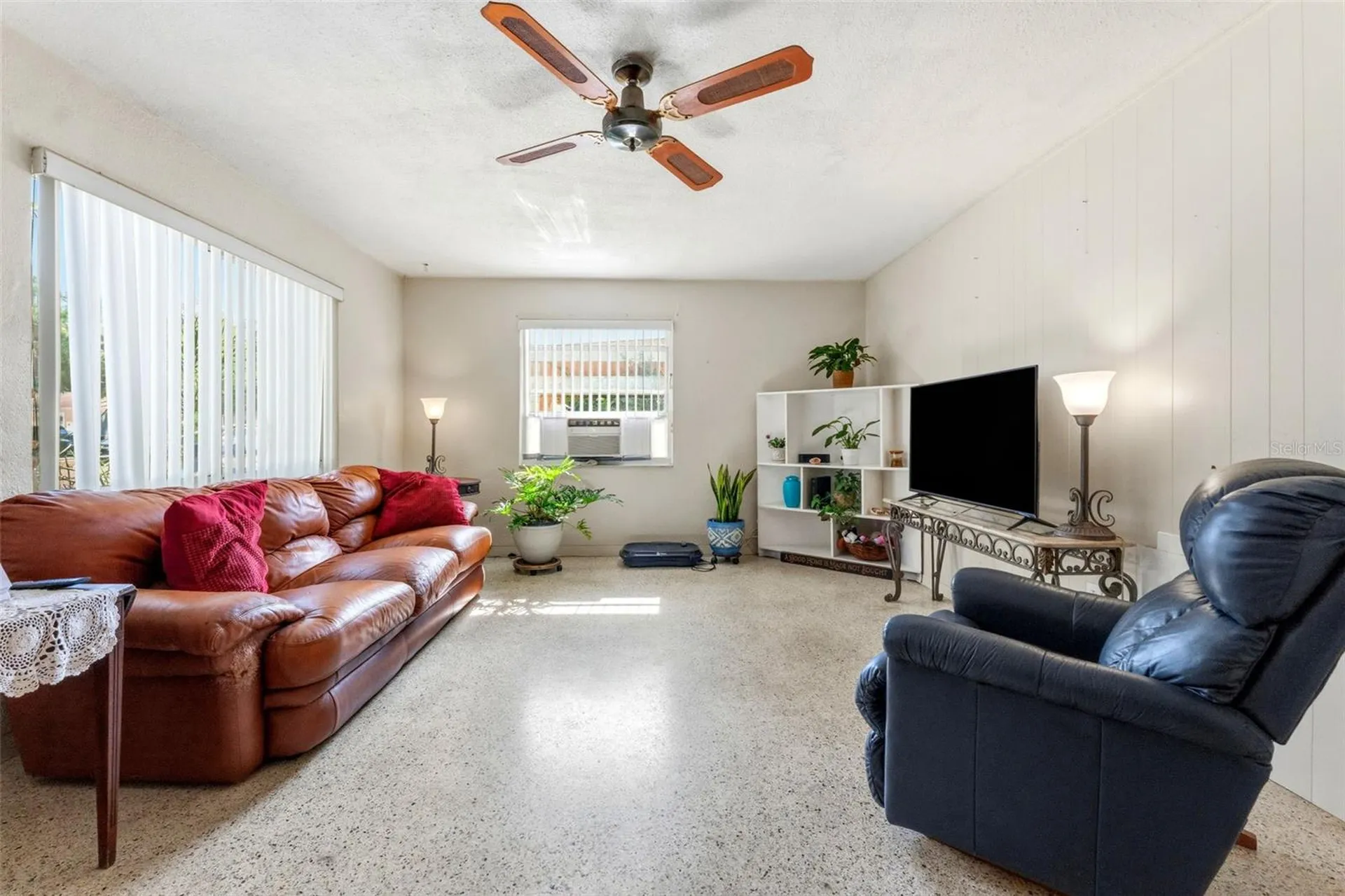 8068 30th Avenue N St Petersburg FL 33710