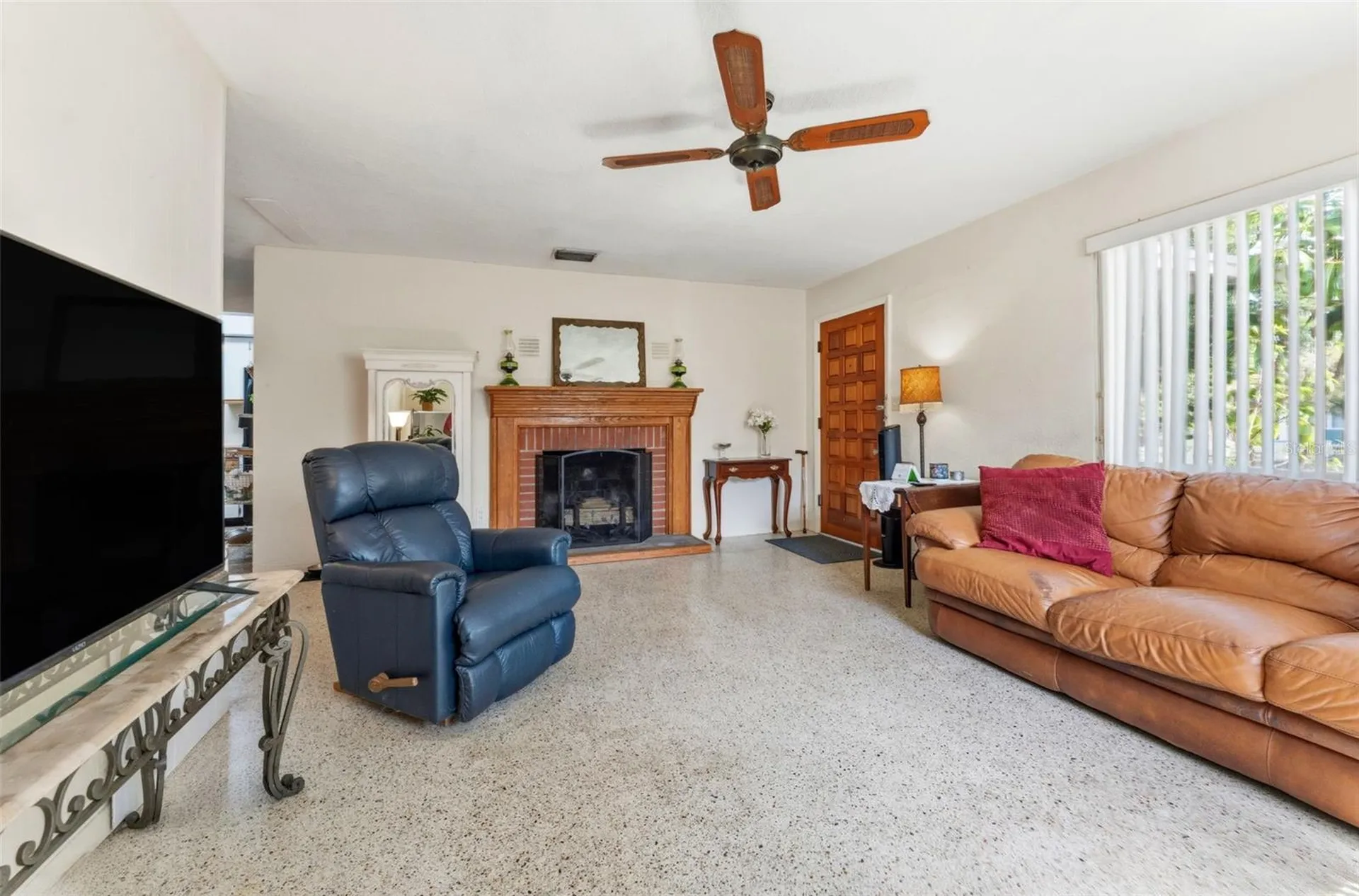 8068 30th Avenue N St Petersburg FL 33710