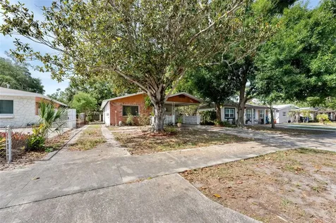8068 30th Avenue N St Petersburg FL 33710