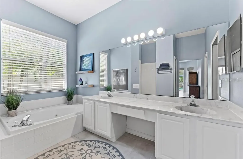 12910 Vicksburg Drive Tampa FL 33625