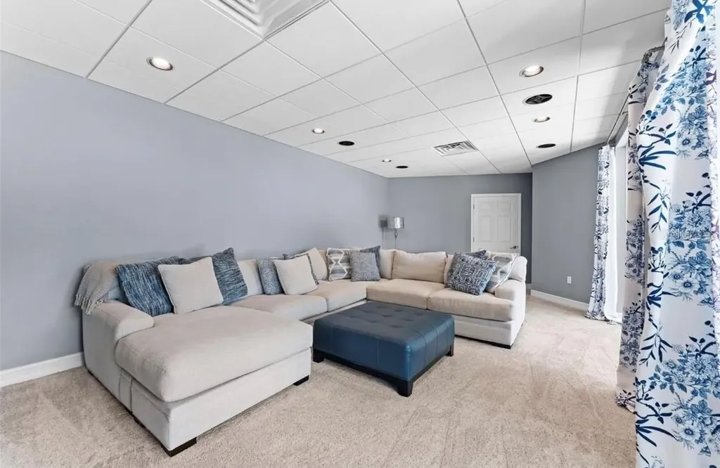 12910 Vicksburg Drive Tampa FL 33625