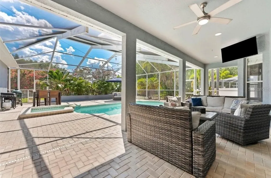 12910 Vicksburg Drive Tampa FL 33625
