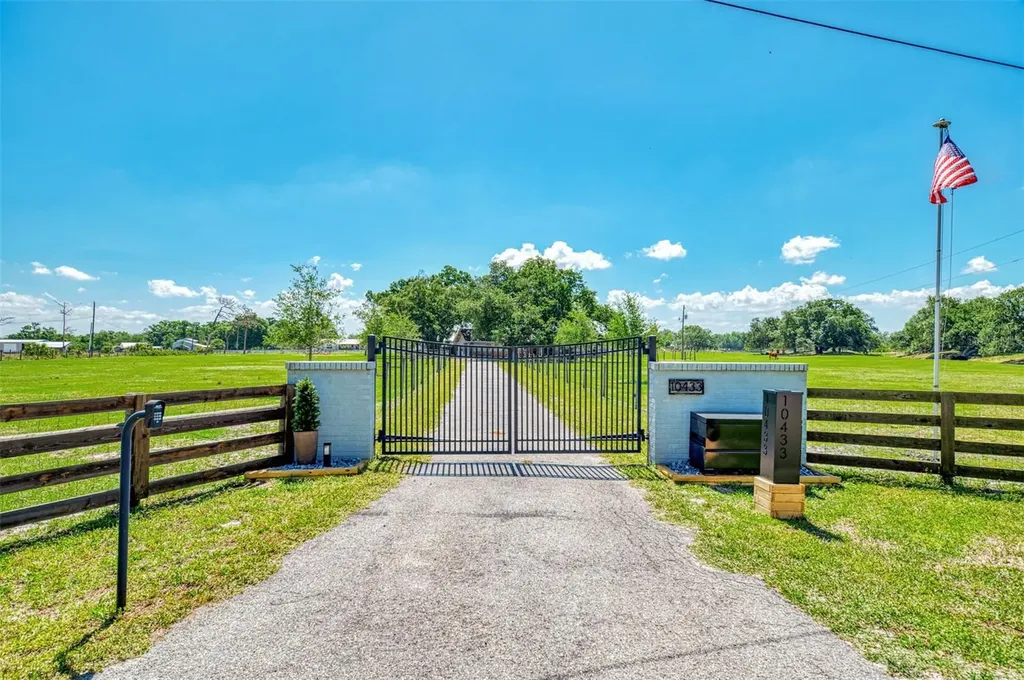 10433 SW Jernigan Street Arcadia FL 34269