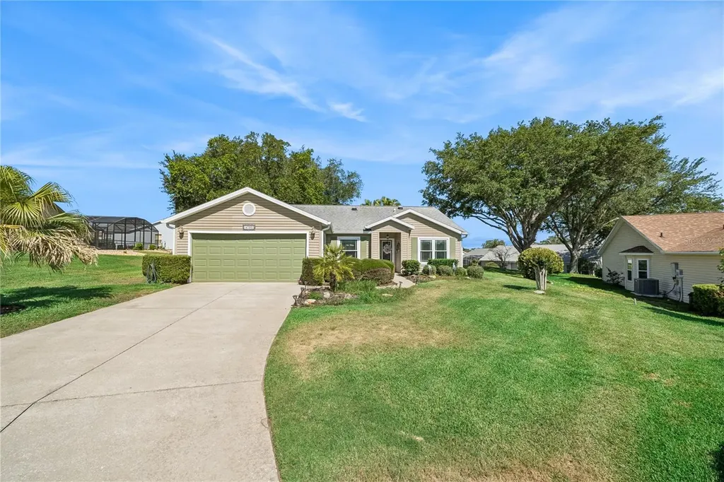 4730 Sawgrass Lake Circle Leesburg FL 34748