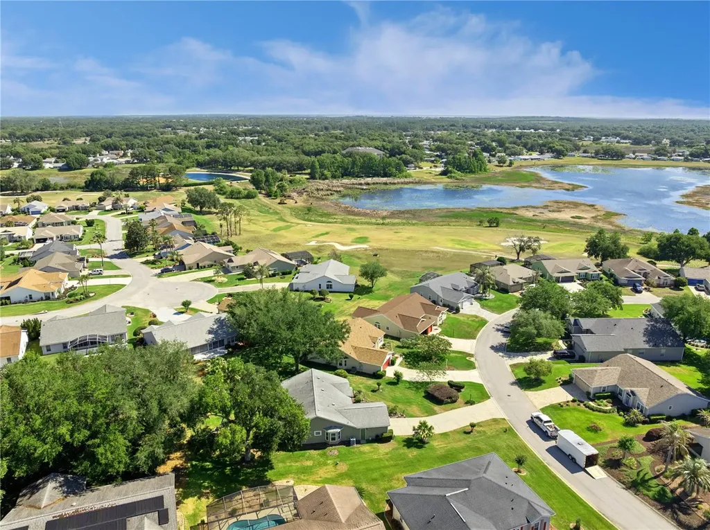 4730 Sawgrass Lake Circle Leesburg FL 34748