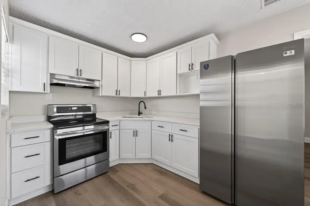 2540 W Knollwood Street Tampa FL 33614