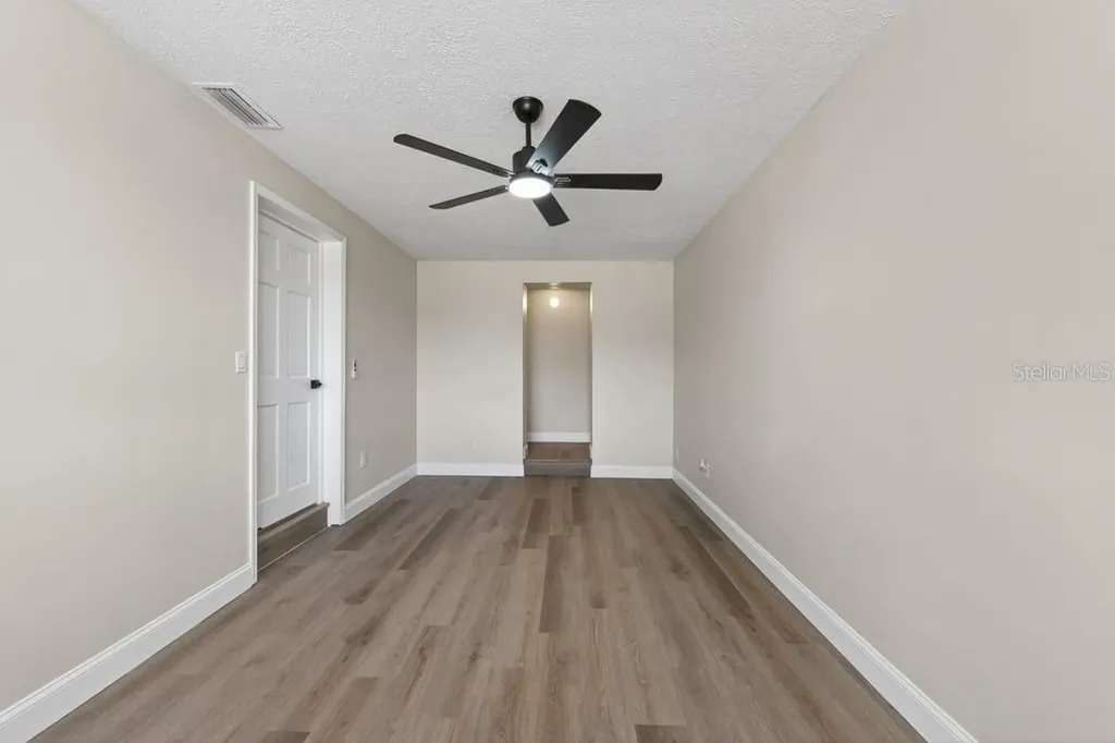 2540 W Knollwood Street Tampa FL 33614