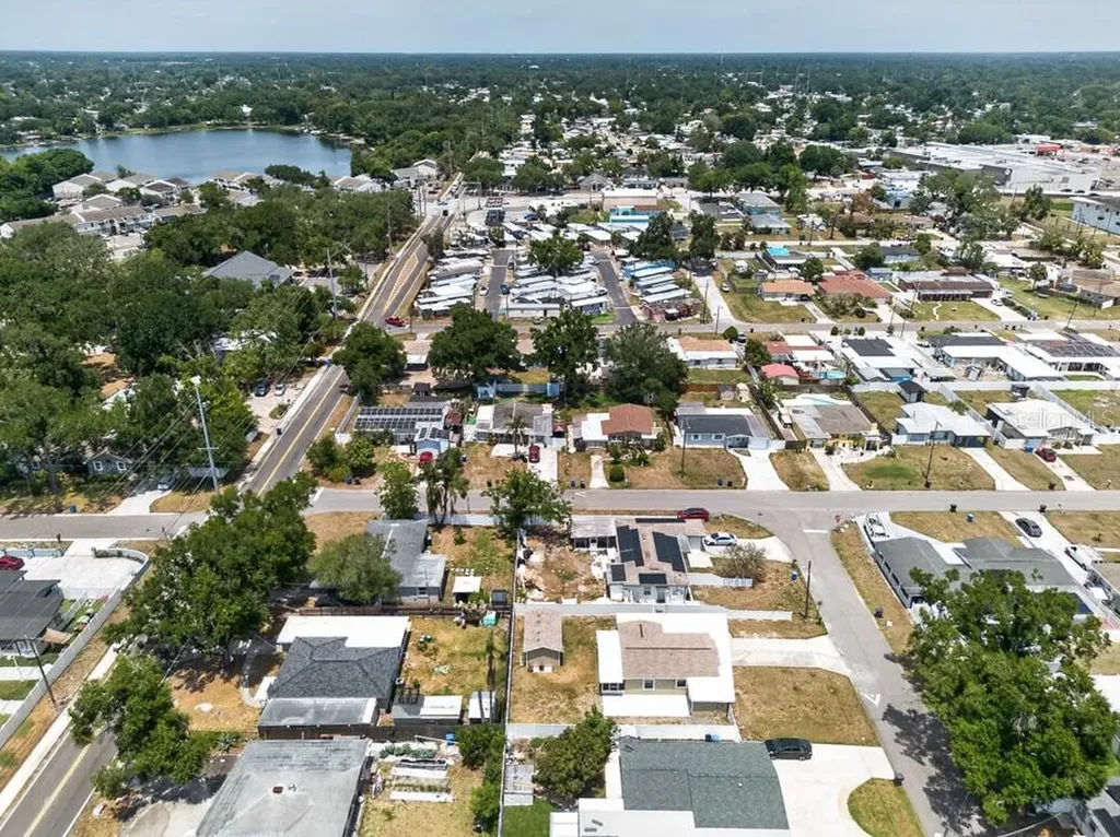2540 W Knollwood Street Tampa FL 33614