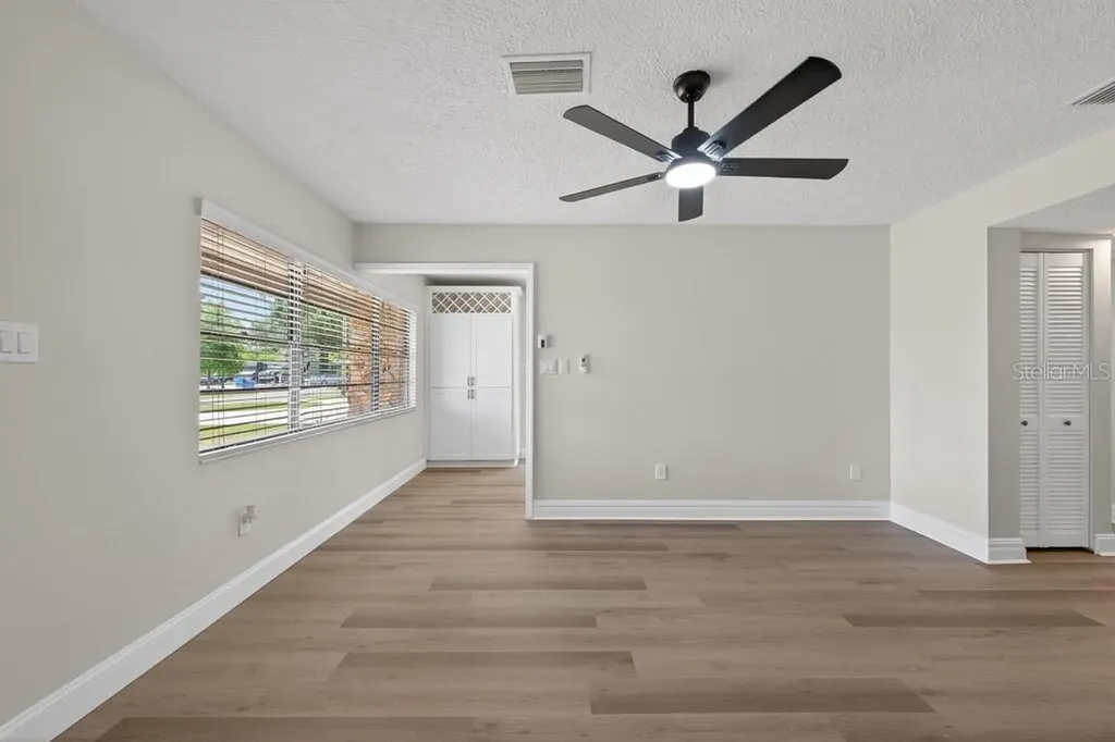 2540 W Knollwood Street Tampa FL 33614