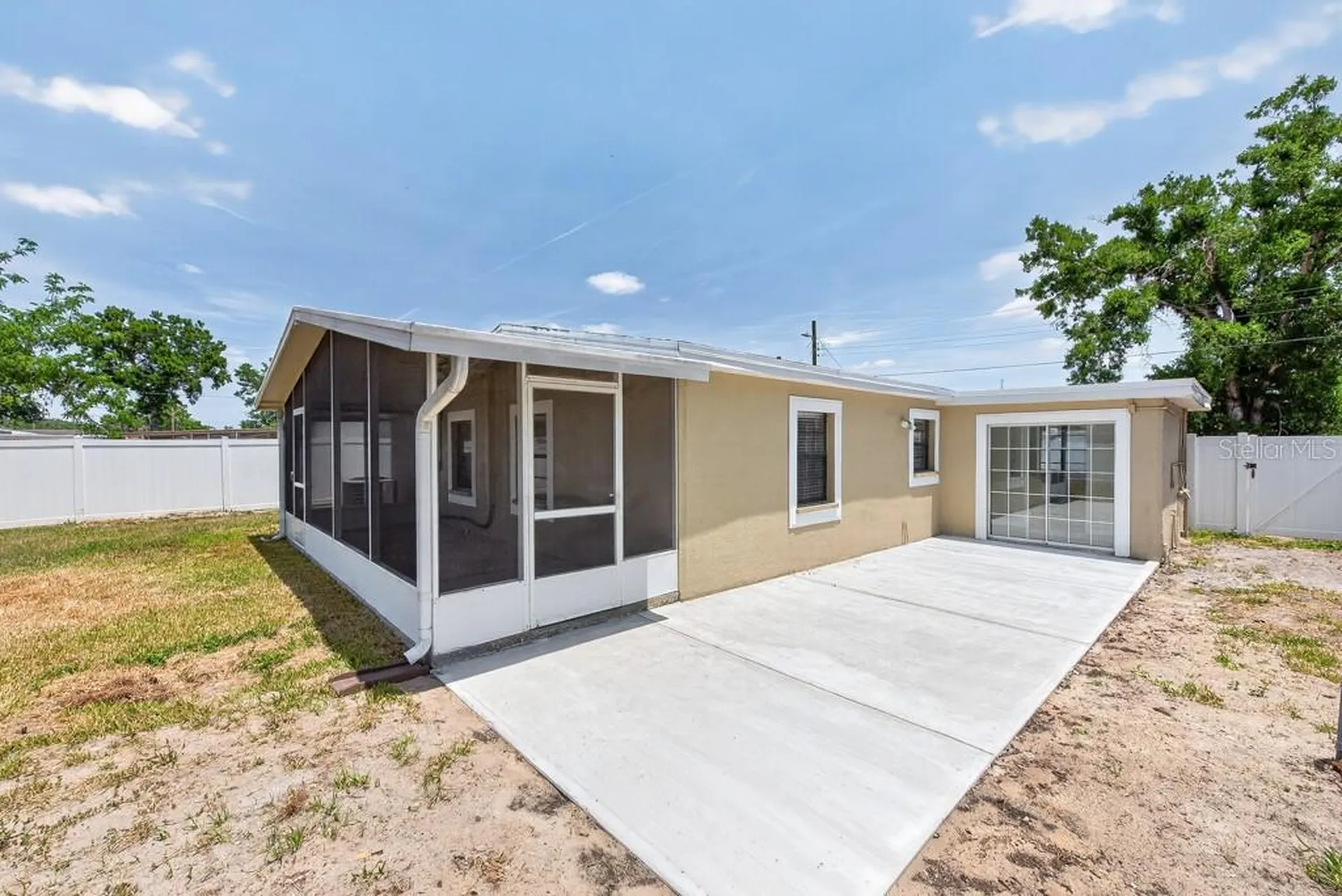 2540 W Knollwood Street Tampa FL 33614