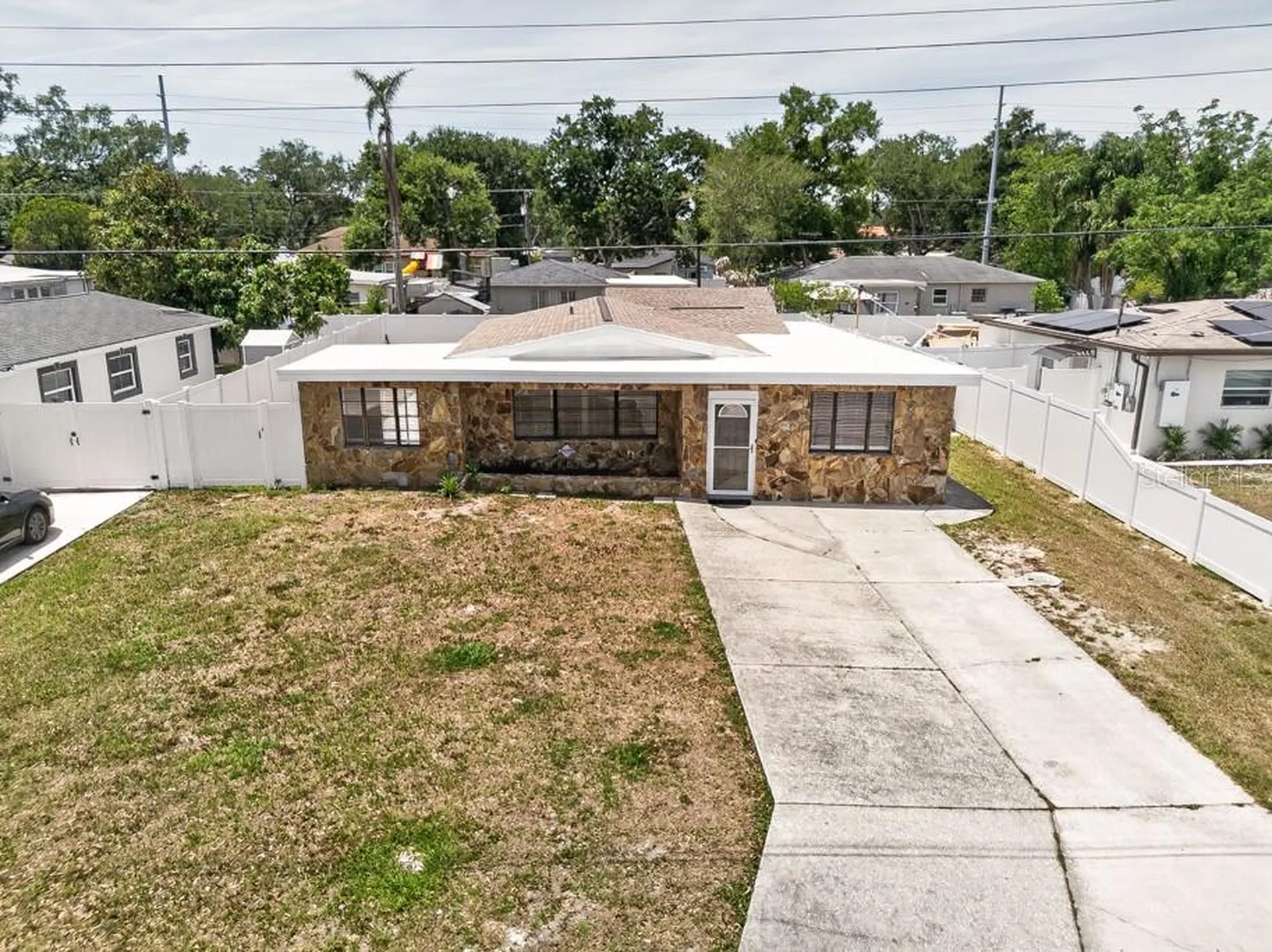 2540 W Knollwood Street Tampa FL 33614