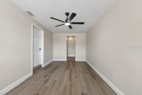 2540 W Knollwood Street Tampa FL 33614