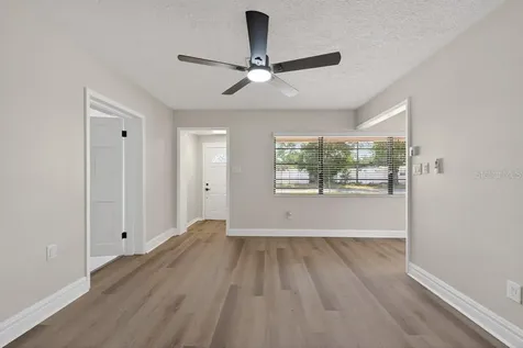 2540 W Knollwood Street Tampa FL 33614