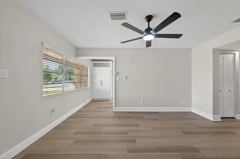 2540 W Knollwood Street Tampa FL 33614