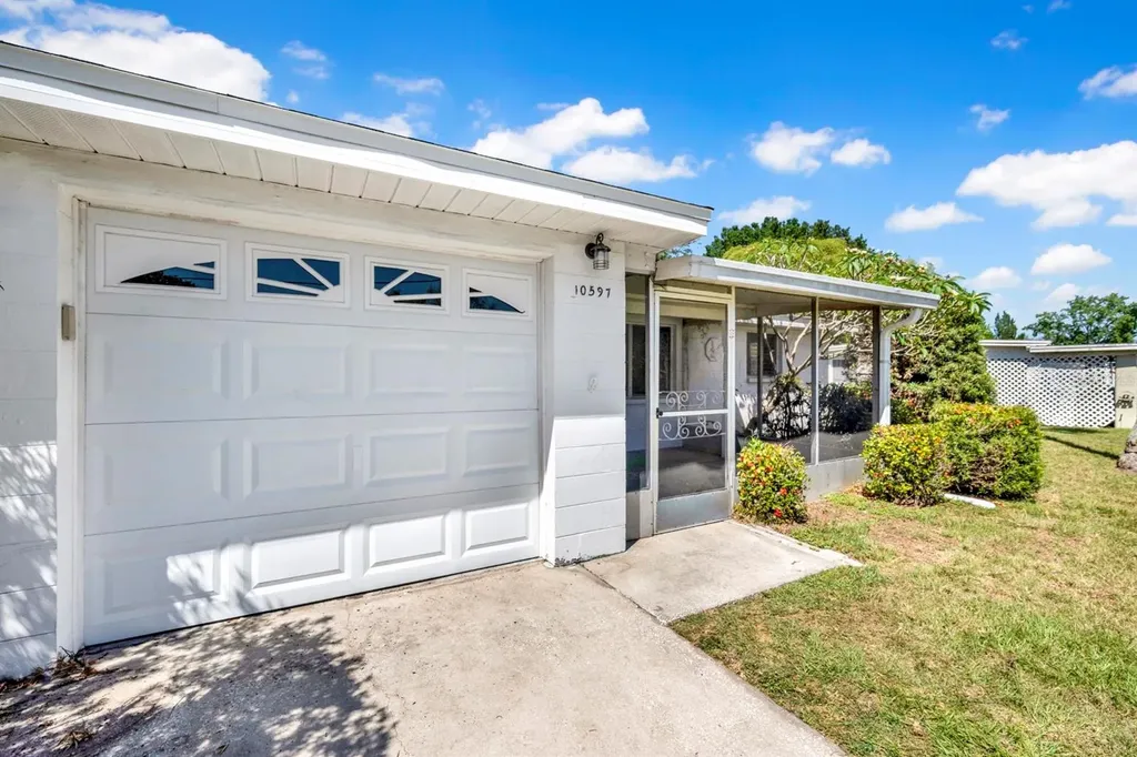 10597 110th Avenue Largo FL 33773
