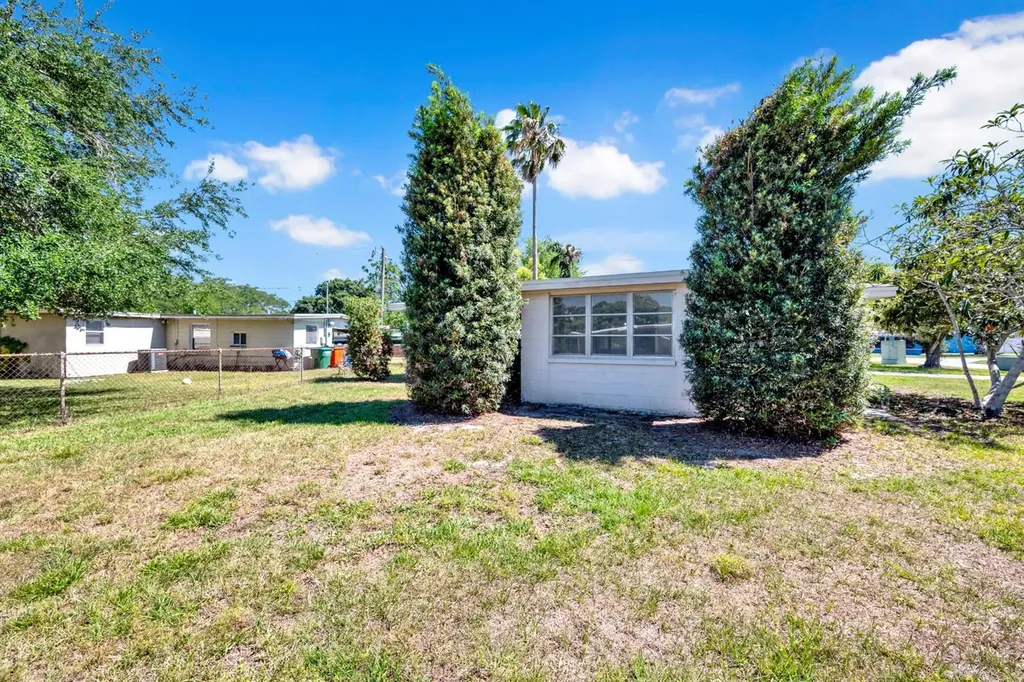 10597 110th Avenue Largo FL 33773