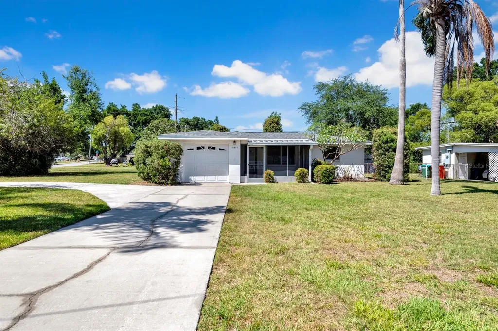 10597 110th Avenue Largo FL 33773