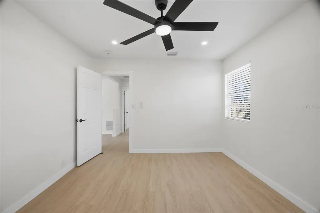 714 E 137th Avenue Tampa FL 33613