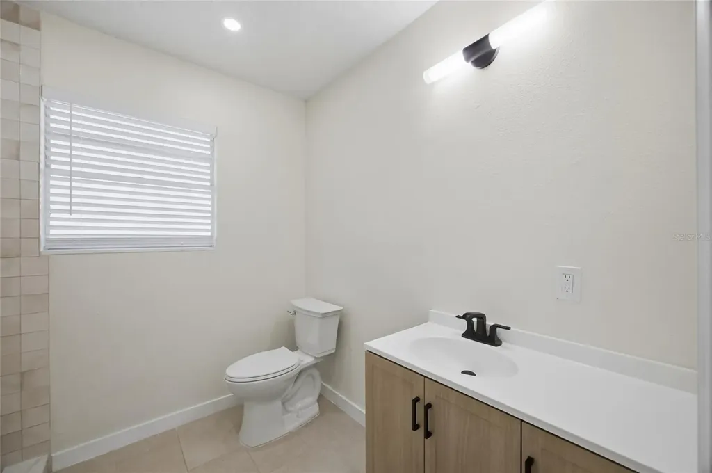 714 E 137th Avenue Tampa FL 33613