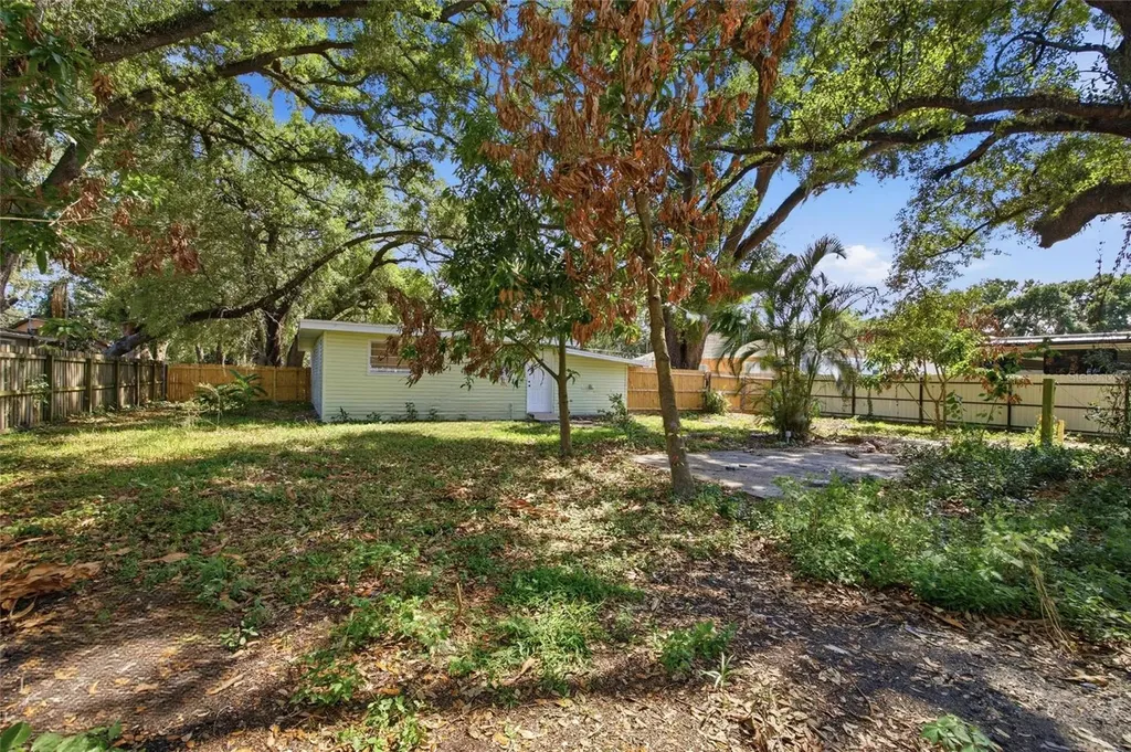 714 E 137th Avenue Tampa FL 33613