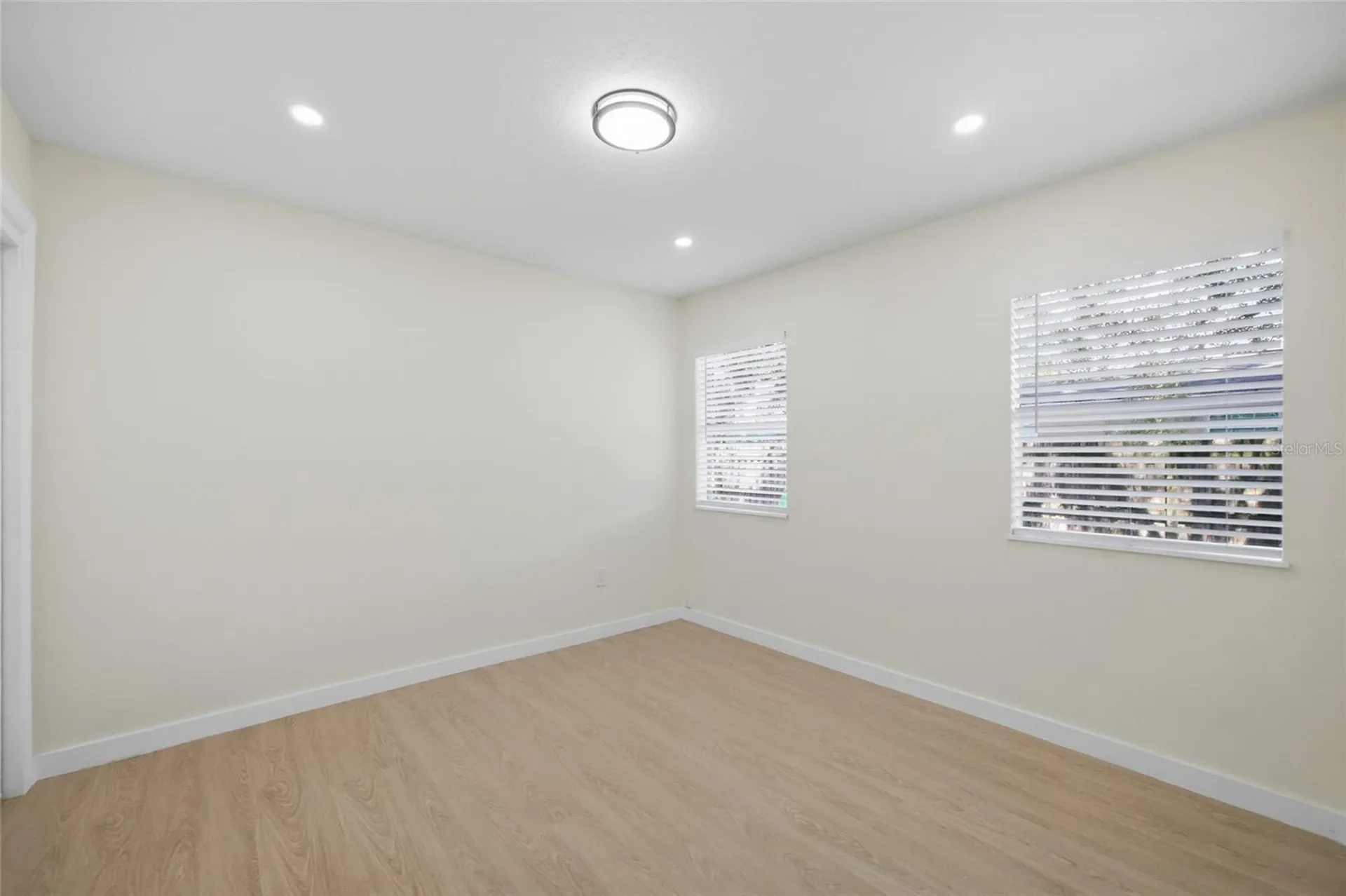 714 E 137th Avenue Tampa FL 33613