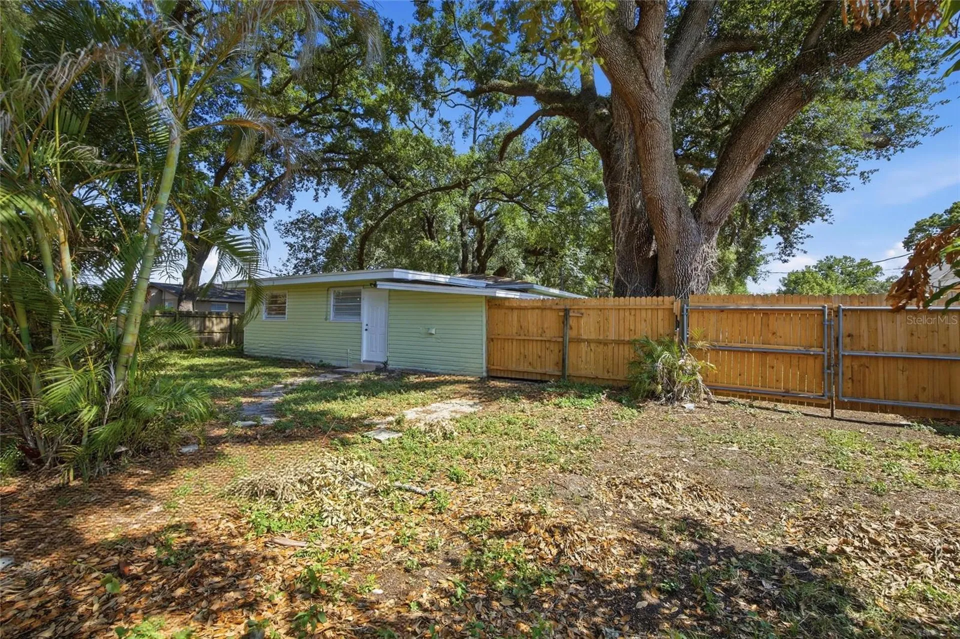 714 E 137th Avenue Tampa FL 33613