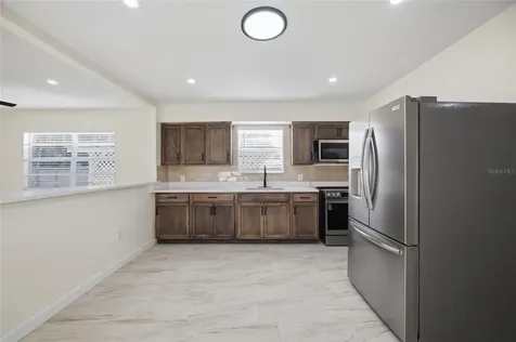 714 E 137th Avenue Tampa FL 33613