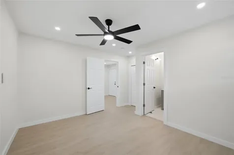 714 E 137th Avenue Tampa FL 33613