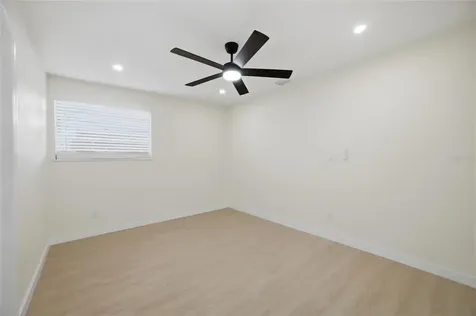 714 E 137th Avenue Tampa FL 33613