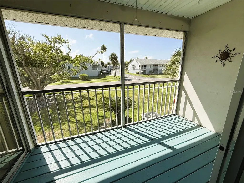 225 Sun Vista Court S Treasure Island FL 33706