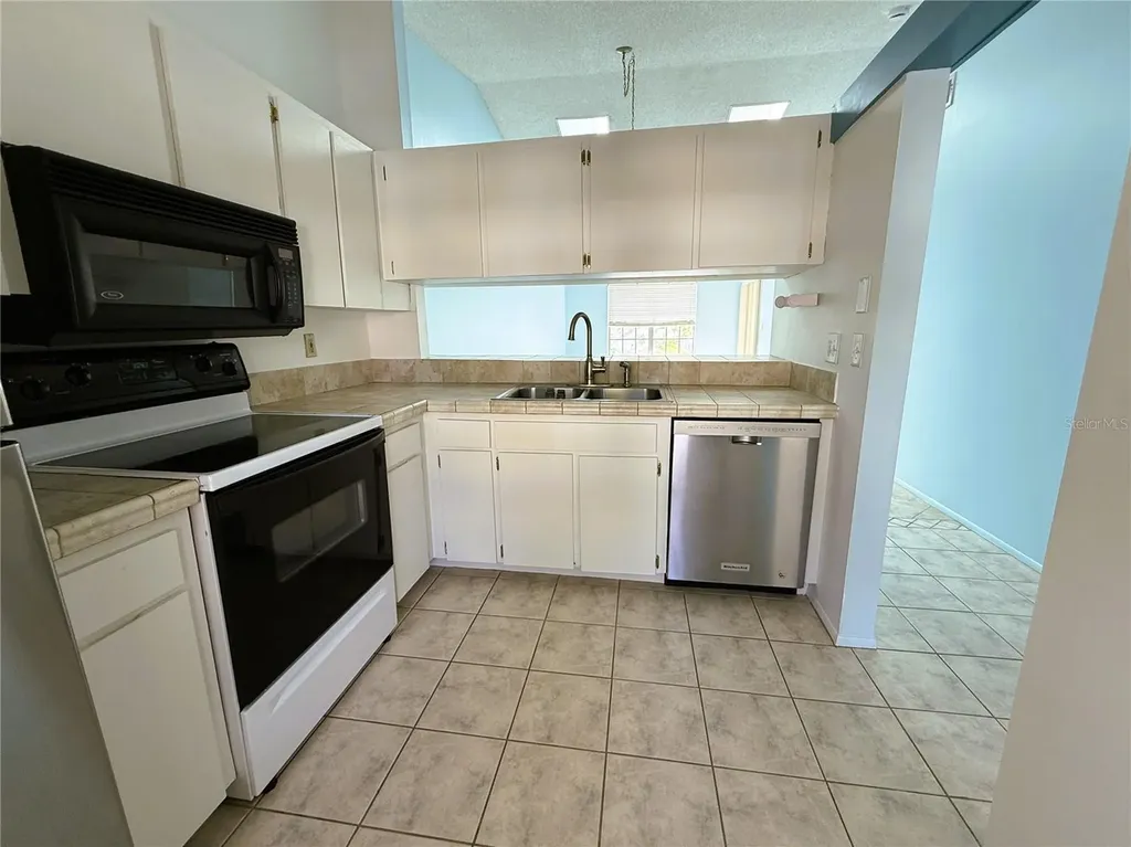 225 Sun Vista Court S Treasure Island FL 33706