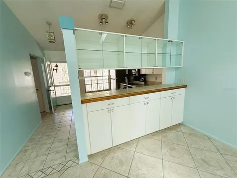 225 Sun Vista Court S Treasure Island FL 33706