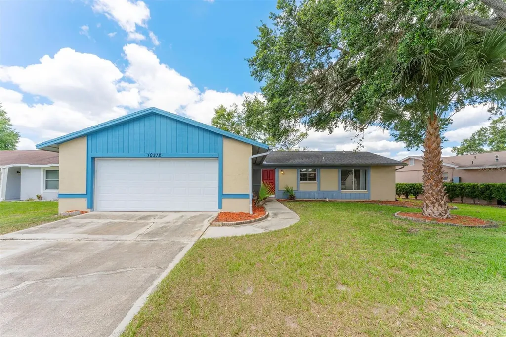 10312 Lazy Lake Drive Orlando FL 32821