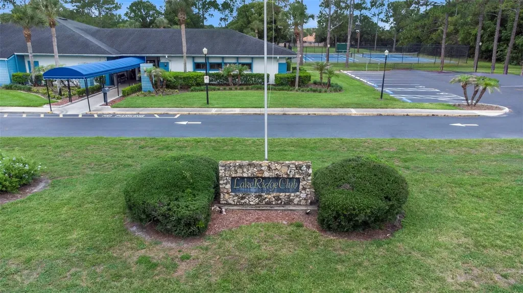 10312 Lazy Lake Drive Orlando FL 32821