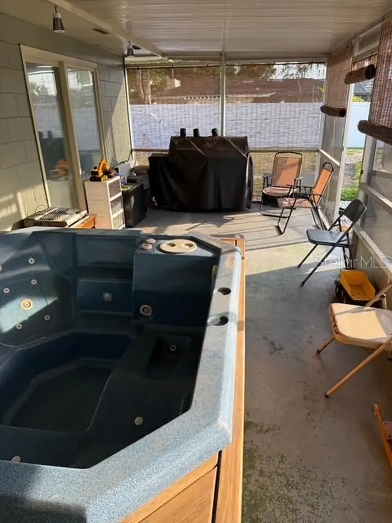 1104 Yarnell Avenue Lake Wales FL 33853