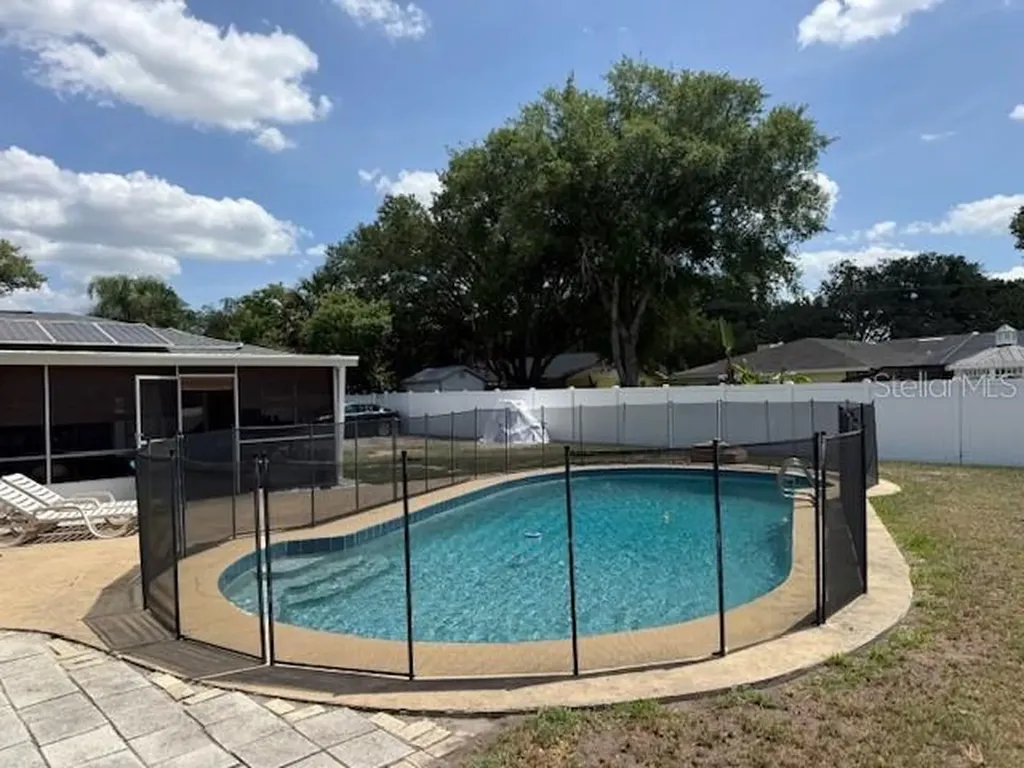 1104 Yarnell Avenue Lake Wales FL 33853