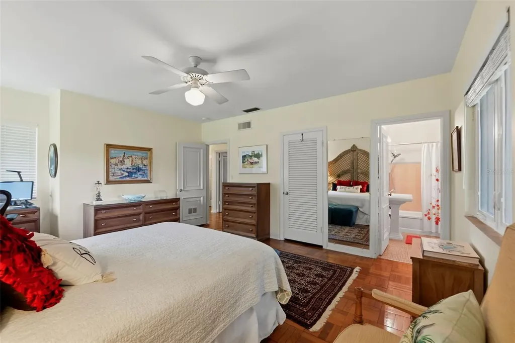 6000 2nd Street S St Petersburg FL 33705