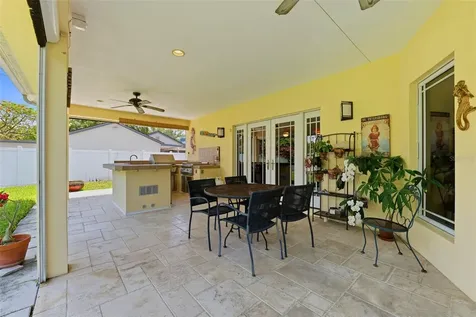 6000 2nd Street S St Petersburg FL 33705