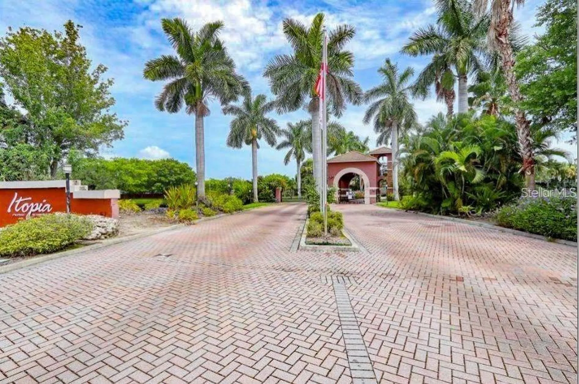 10265 Gandy Boulevard N St Petersburg FL 33702