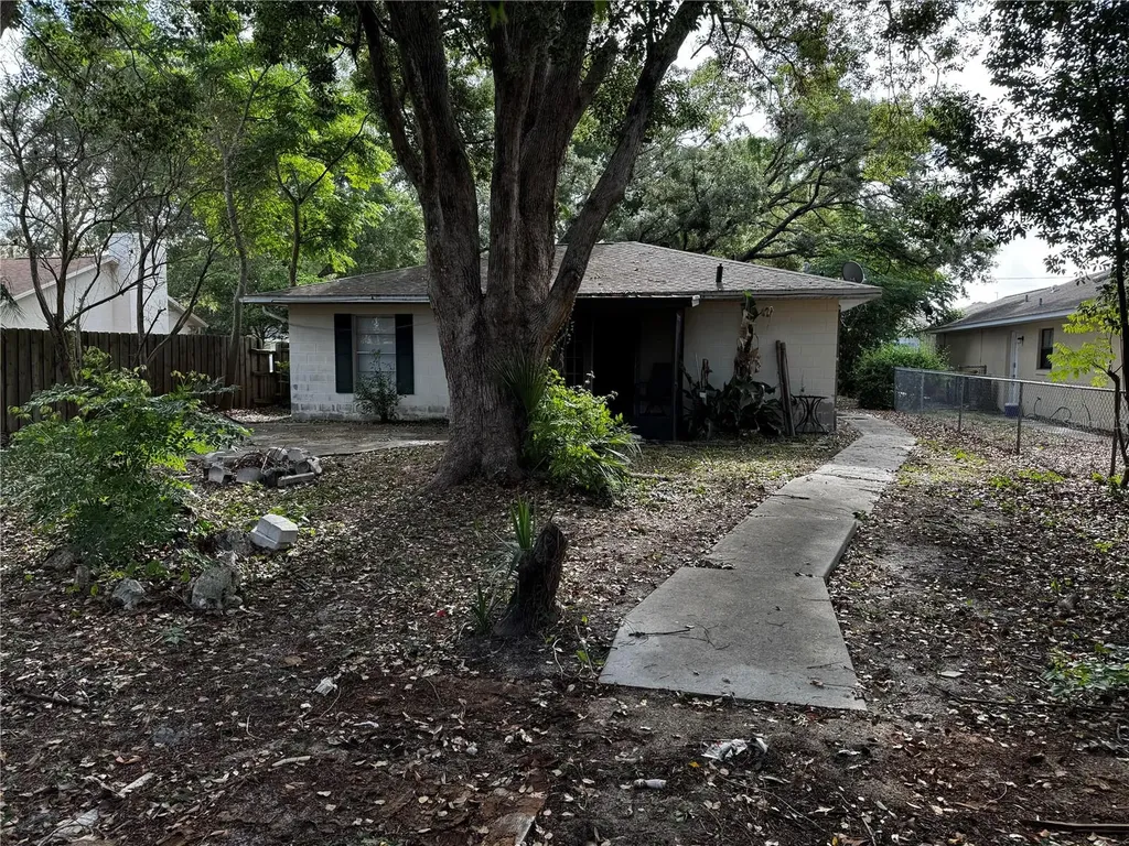205 Pinecrest Road Mount Dora FL 32757