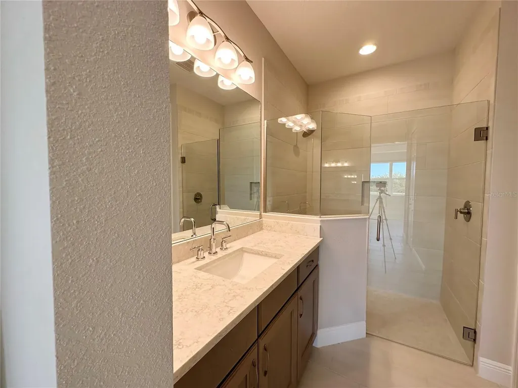 10716 Klee Avenue Bradenton FL 34212