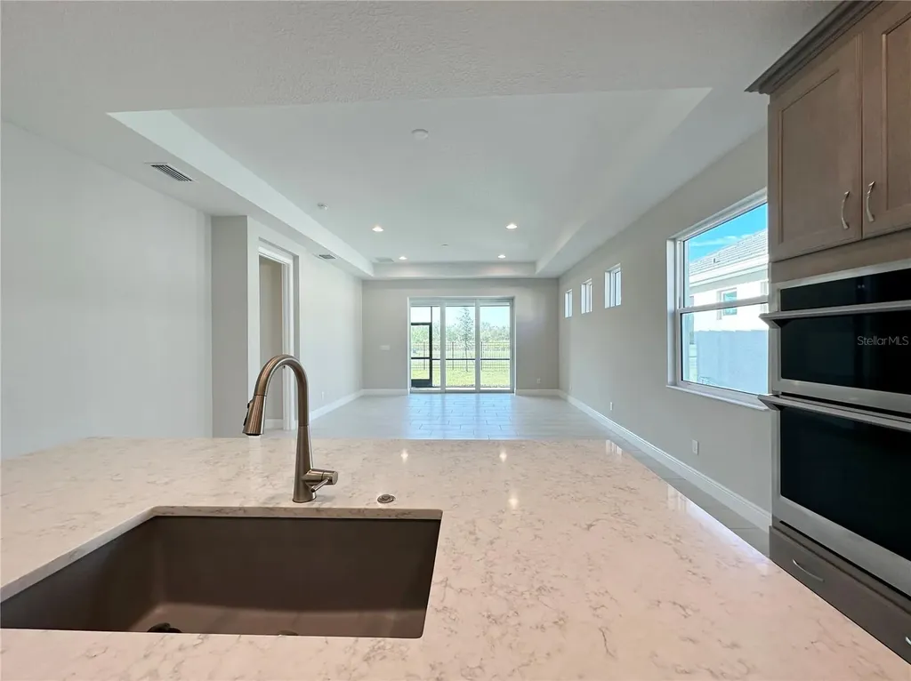 10716 Klee Avenue Bradenton FL 34212