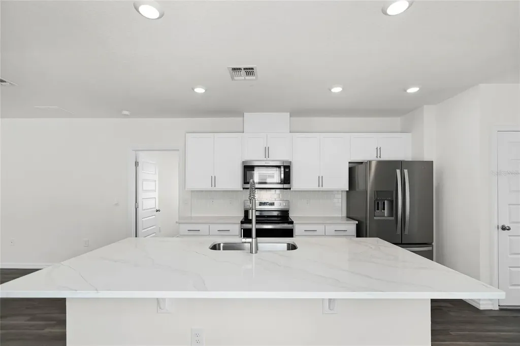 1660 Hummingbird Road Winter Haven FL 33884