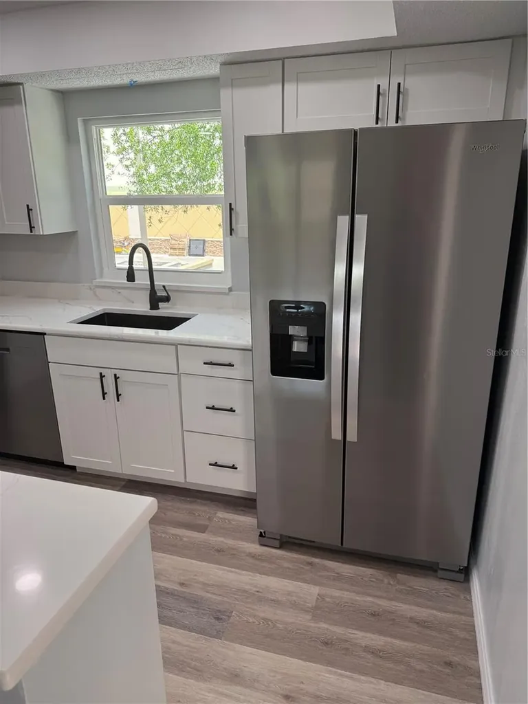 439 76th Avenue N St Petersburg FL 33702