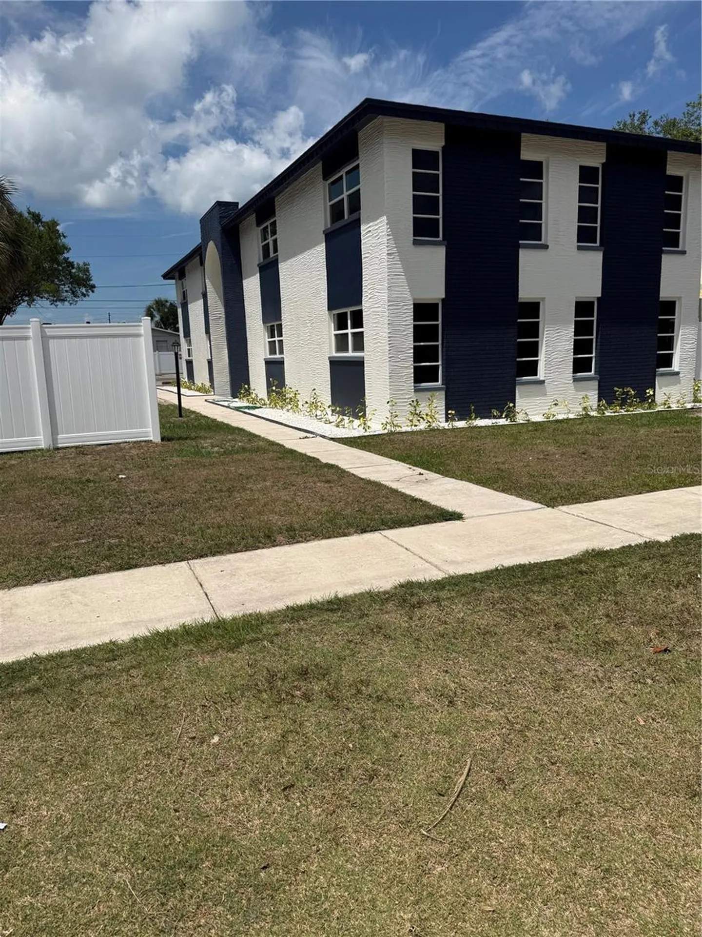439 76th Avenue N St Petersburg FL 33702
